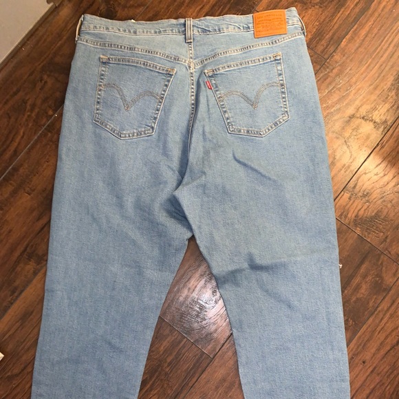 Levi Wedgie Fit Skinny Women’s Jeans Light Blue! - Picture 2 of 5